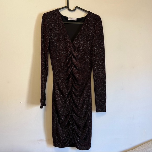 FLASH SALE 24H ✨Beautiful Mango Dress. Long sleeve midi bodycon ruched dress - Picture 1 of 5